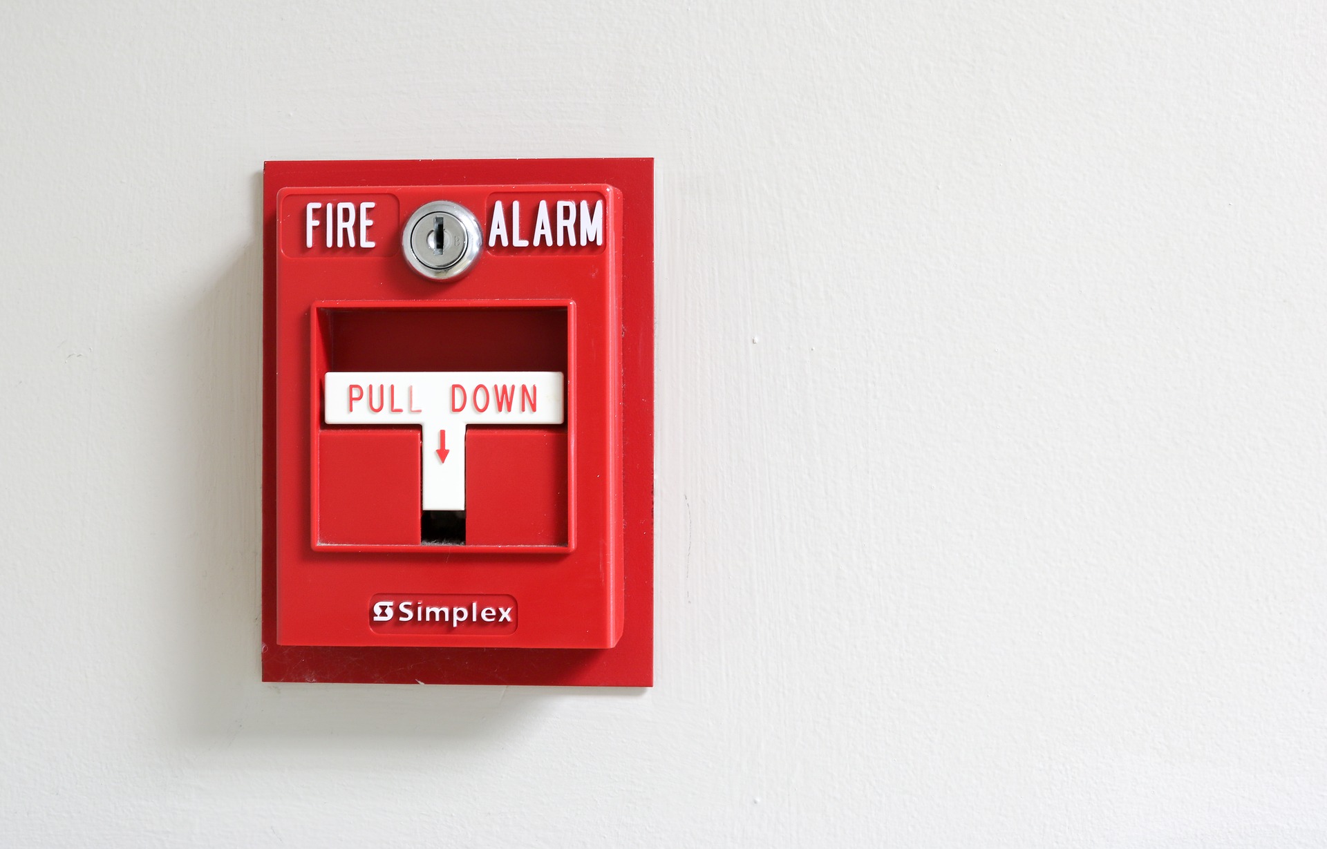 alarme incendie professionnel, alarme incendie réglementation, installer une alarme incendie, détecteur de fumée erp 5ème catégorie, réglementation alarme incendie